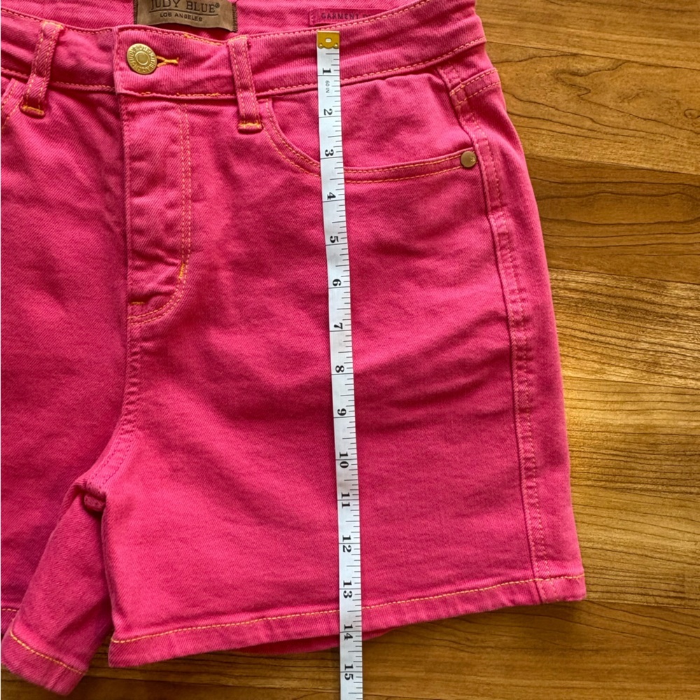 Judy Blue Hi-Rise Garment Dyed Magenta Shorts Women's Large - Picture 8 of 9